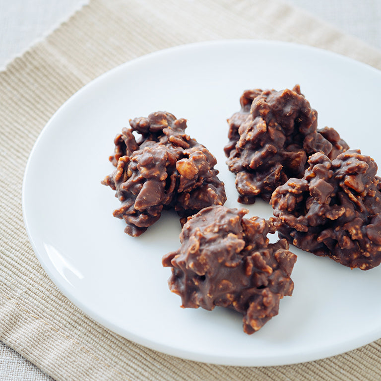 黒酢とナッツのクランキーチョコ | 坂元のくろず 公式オンラインショップ